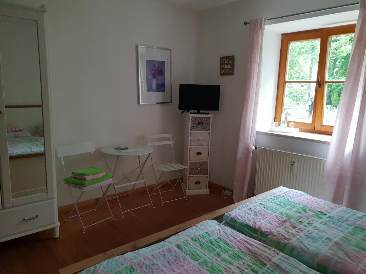 Martina'S Place Bed & Breakfast 罗滕布 外观 照片